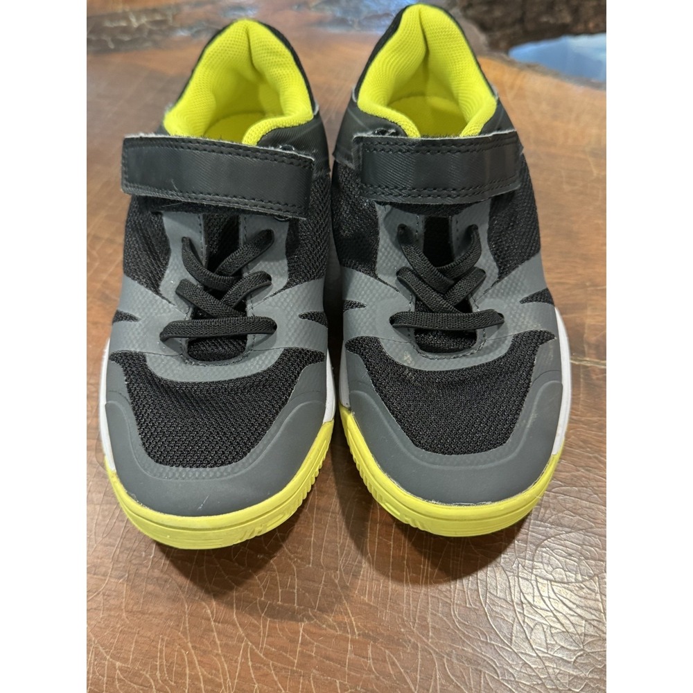 SOC Kids Sneakers US 13.5C EU 31 Black/Gray Neon Yellow Strap Athletic
